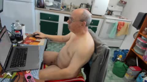Snapshot of dbpit65 chatting on 27, 12, 2024 Daniel online show from 27, 12, 2024