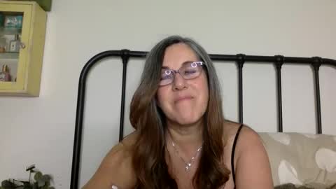 Snapshot of ddmolly chatting on 28, 3, 2026 DDMolly online show from 28, 3, 2026