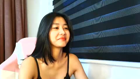 Snapshot of de_amore chatting on 2, 11, 2025 Angel online show from 2, 11, 2025