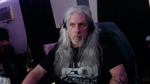 Snapshot of deaconoddeye chatting on 17, 12, 2025 deaconoddeye online show from 17, 12, 2025