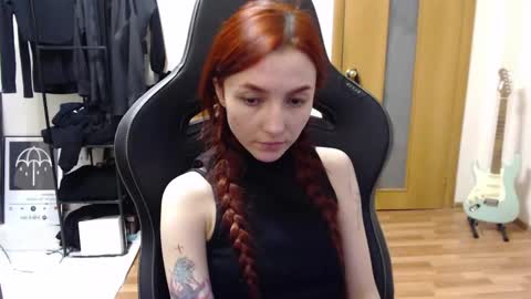 Snapshot of dead_girll chatting on 7, 12, 2024 freak online show from 7, 12, 2024
