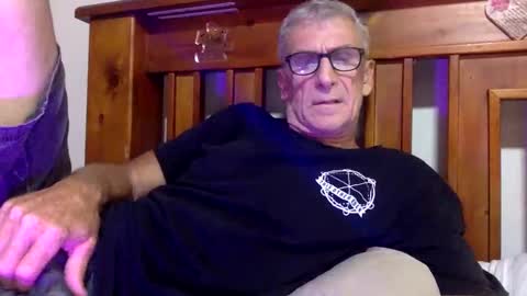 Snapshot of deanofflove2210 chatting on 26, 1, 2025 deanofflove2210 online show from 26, 1, 2025