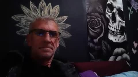 deanofflove2210 online show from 26, 7, 2026
