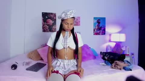 Snapshot of debbie_hans chatting on 31, 10, 2025 debbie_hans online show from 31, 10, 2025