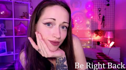 debbie_hanter online show from 5, 12, 2024