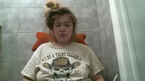 Snapshot of debbieafterhours69 chatting on 19, 4, 2026 DEBBIE online show from 19, 4, 2026