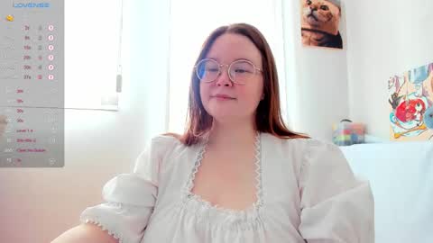 Snapshot of debbiewood chatting on 3, 10, 2025 DeboraDebbieDee online show from 3, 10, 2025