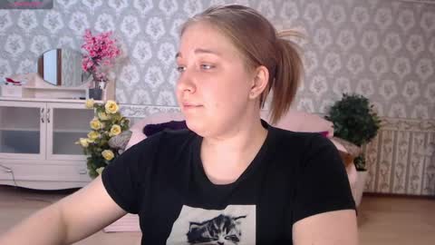 debramust online show from 29, 12, 2024