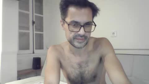 Snapshot of decchill19 chatting on 20, 10, 2025 decchill19 online show from 20, 10, 2025