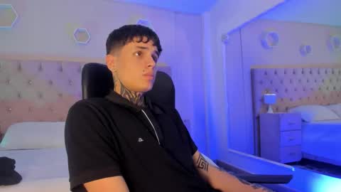 declan_fox online show from 19, 10, 2025