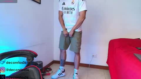 Snapshot of deconrios chatting on 13, 2, 2026 Santiago online show from 13, 2, 2026