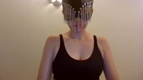 Dee Breeze online show from 23, 9, 2025