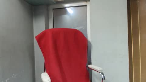 hi guys i m a cute milf i m here for good time and nice people pls be respectfool and enjoy me online show from 1, 10, 2025