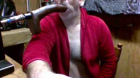 Snapshot of deepthroat227 chatting on 24, 12, 2024 Deepthroat My Big Dildos online show from 24, 12, 2024