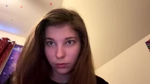 deepthroatqueen33 online show from 3, 2, 2026