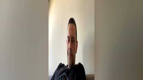 Snapshot of defloy chatting on 24, 6, 2026 Defloy online show from 24, 6, 2026