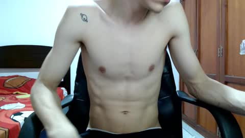 Snapshot of dei_v_48 chatting on 15, 11, 2025 DEIVY online show from 15, 11, 2025