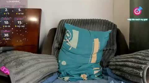 Snapshot of deibi_strong chatting on 5, 7, 2026 deibi online show from 5, 7, 2026