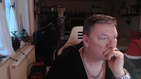 Snapshot of deinprinz2312 chatting on 9, 12, 2024 deinprinz2312 online show from 9, 12, 2024