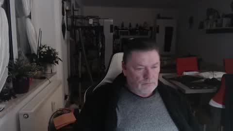 Snapshot of deinprinz2312 chatting on 31, 12, 2024 deinprinz2312 online show from 31, 12, 2024