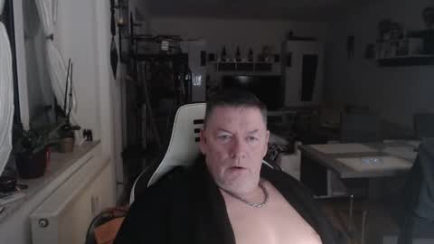 Snapshot of deinprinz2312 chatting on 15, 1, 2025 deinprinz2312 online show from 15, 1, 2025