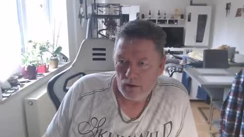 Snapshot of deinprinz2312 chatting on 21, 2, 2025 deinprinz2312 online show from 21, 2, 2025