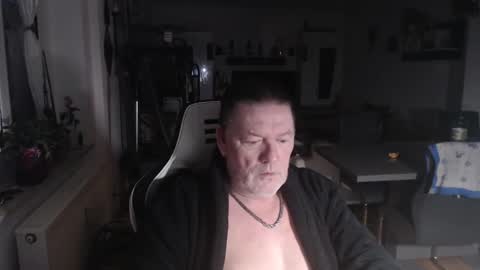 Snapshot of deinprinz2312 chatting on 9, 3, 2025 deinprinz2312 online show from 9, 3, 2025