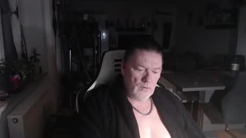 Snapshot of deinprinz2312 chatting on 10, 3, 2025 deinprinz2312 online show from 10, 3, 2025