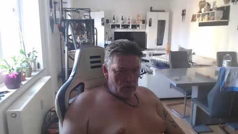 Snapshot of deinprinz2312 chatting on 10, 3, 2025 deinprinz2312 online show from 10, 3, 2025