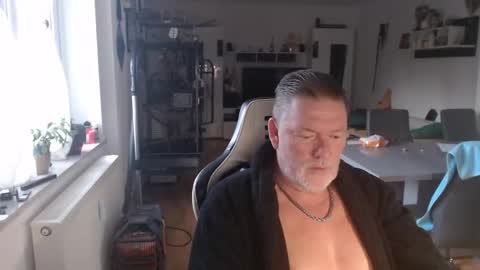 Snapshot of deinprinz2312 chatting on 17, 9, 2025 deinprinz2312 online show from 17, 9, 2025