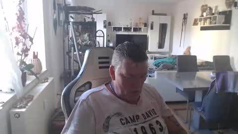 Snapshot of deinprinz2312 chatting on 13, 10, 2025 deinprinz2312 online show from 13, 10, 2025