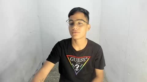 Snapshot of deivi_colins chatting on 16, 10, 2025 deivi_colins online show from 16, 10, 2025