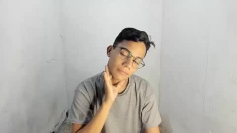 Snapshot of deivi_colins chatting on 20, 10, 2025 deivi_colins online show from 20, 10, 2025