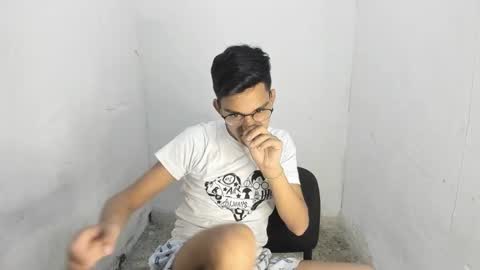 Snapshot of deivi_colins chatting on 26, 10, 2025 deivi_colins online show from 26, 10, 2025