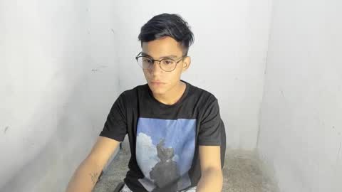 Snapshot of deivi_colins chatting on 29, 10, 2025 deivi_colins online show from 29, 10, 2025