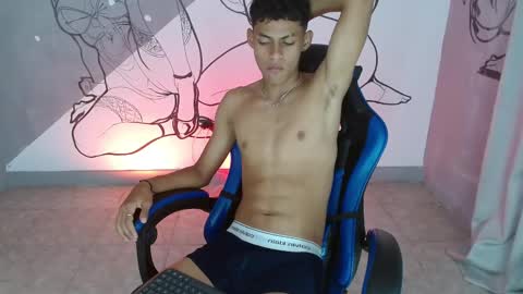 Snapshot of deivid_bigcock1 chatting on 15, 10, 2025 Deivid online show from 15, 10, 2025