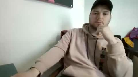 Snapshot of dekumate chatting on 10, 3, 2025 dekumate online show from 10, 3, 2025