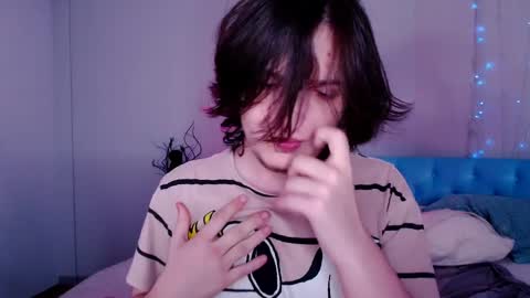 Alex online show from 7, 4, 2026