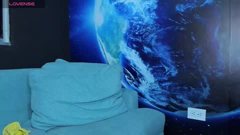 Delessandro online show from 14, 10, 2025