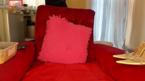 deli_la online show from 28, 2, 2026