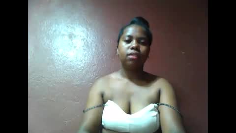 Snapshot of deliah712909 chatting on 23, 12, 2024 deliah712909 online show from 23, 12, 2024
