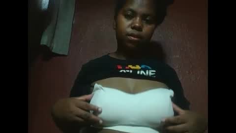 Snapshot of deliah712909 chatting on 2, 3, 2025 deliah712909 online show from 2, 3, 2025