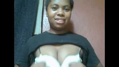 Snapshot of deliah712909 chatting on 4, 3, 2025 deliah712909 online show from 4, 3, 2025