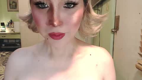 Snapshot of deliciosats chatting on 8, 6, 2026 Mercedes online show from 8, 6, 2026
