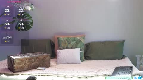 Snapshot of deliciousmonster30 chatting on 8, 3, 2026 Kitty online show from 8, 3, 2026