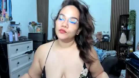 Snapshot of delightfulcurvy chatting on 6, 3, 2026 delightfulcurvy online show from 6, 3, 2026