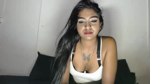 Snapshot of delilah_blazee chatting on 12, 1, 2025 Delilah Blaze online show from 12, 1, 2025