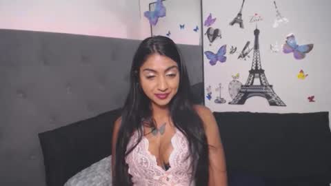 Snapshot of delilah_blazee chatting on 1, 10, 2025 Delilah Blaze online show from 1, 10, 2025