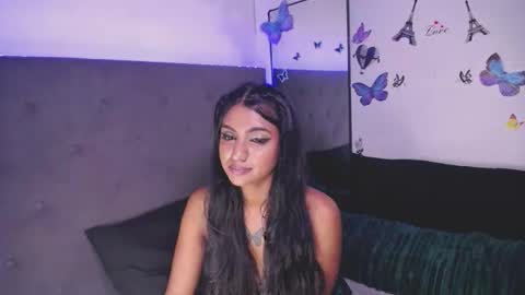 Snapshot of delilah_blazee chatting on 29, 10, 2025 Delilah Blaze online show from 29, 10, 2025