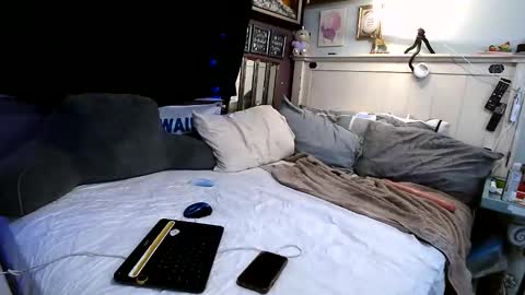 Snapshot of delilahandjuju chatting on 3, 4, 2026 Delilah Juju online show from 3, 4, 2026